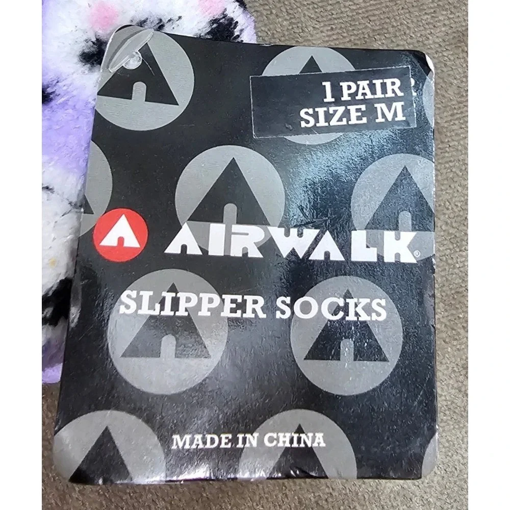 Airwalk Girls Kids Fuzzy Slipper Socks Purple Panda Fleece Grip Sole NWT Size M